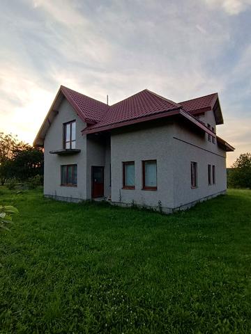 Продаж будинку с. Завадів.