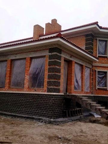 Коттедж в Киеве 700кв.м.все город.коммуникации+прописка,возм.обмен.