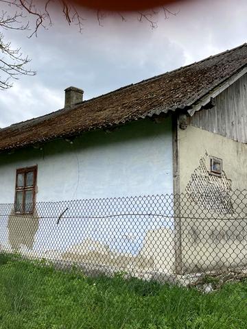 Будинок у селі