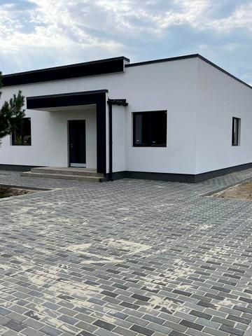 Продам приватний будинок в Прилісся