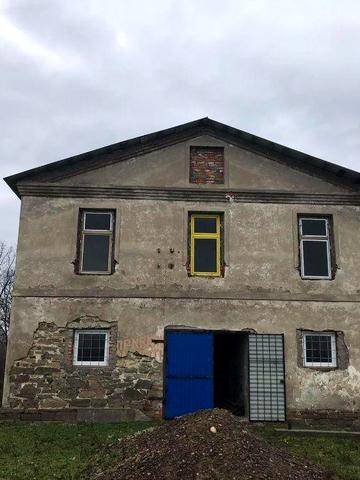 Продам нежитлову будівлю
