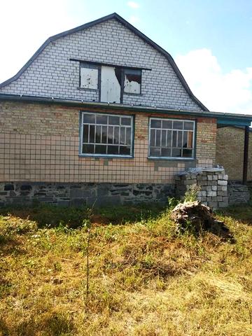 Недобудований будинок в селі Сираї Чернігівської області