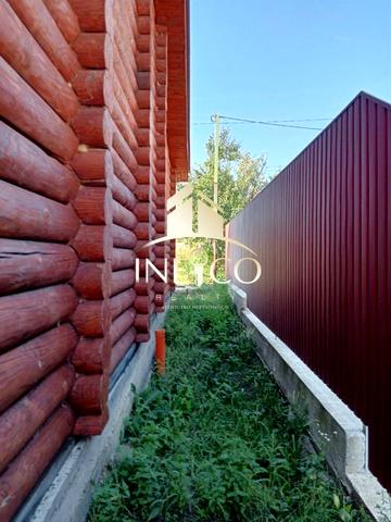 Продаж будинку з деревʼяного зрубу в с. Червона Слобода