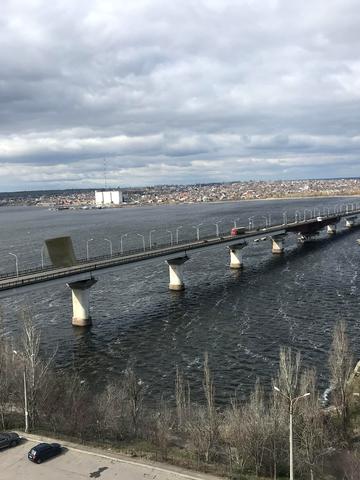 Мостобудівників вул., 17