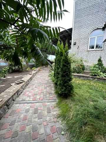 Приватний 2х поверховий будинок у місті р-н Петрівка