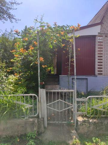 Продається дача в смт.Браїлів