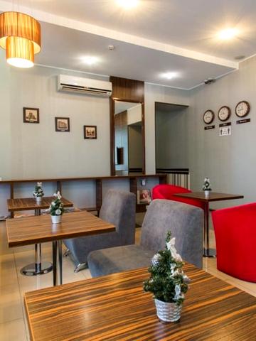 Студио на Литературной