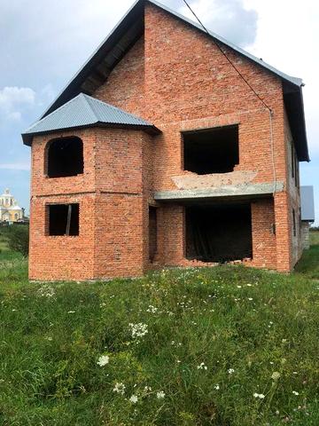 Продається дім (будова) в с. Воютичі Самбірського р-н Львівської обл.