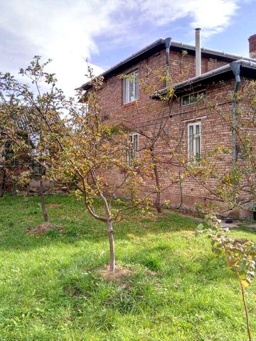 Продається 1,5поверховий будинок