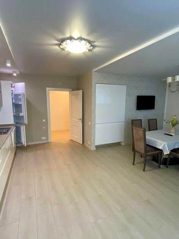 Продажа новой 3-х к.кв в новострое на 6-й Слободской 145м 135000$