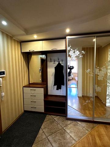 Продам 4х кімнатну квартиру ПЗТО