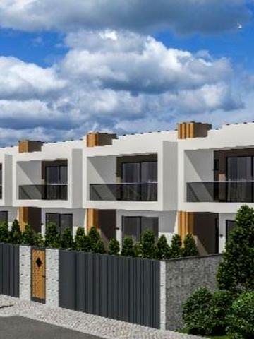 Продаж нових таунхаусів малоповерхова забудова.