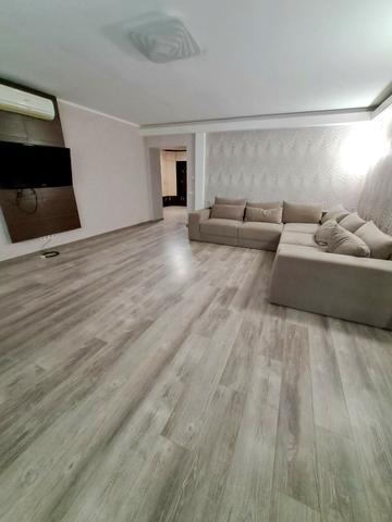 Перемоги просп., 18