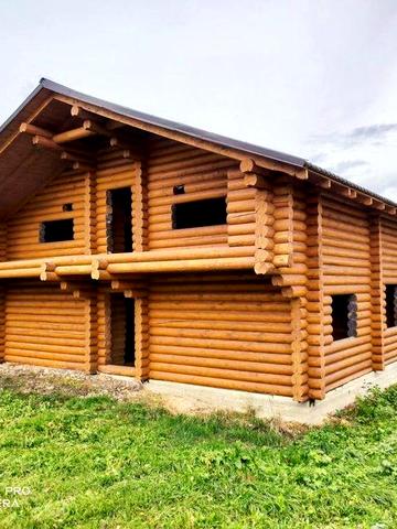 Продаж 2 поверхового будинку з ділянкою на 7 соток, 240 кв. м, 12 кімн