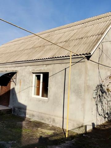 Продам хату в центрі села Гуменці, будинок, дача