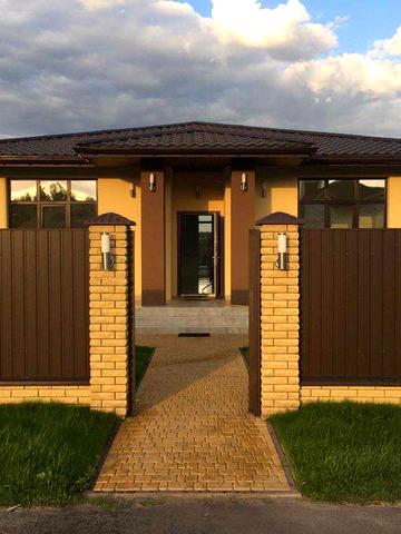 Дом/Котедж з панорамними вікнами і великою терасою Лебедёвка