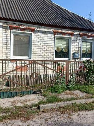 Продам будинок в смт Золочів