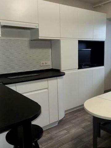 Продам квартиру В.Стуса.