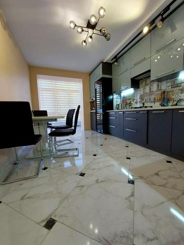 Макогона вул., 25