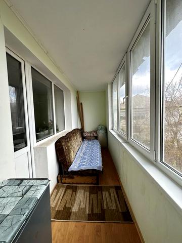 Однокімнатна квартира загальною площею 40 кв м в смт. Ямпіль