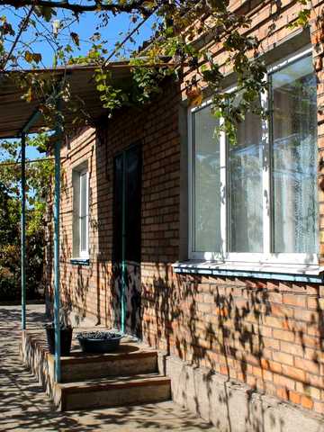Продам будинок 81,5 кв.м. (м.Марганець)