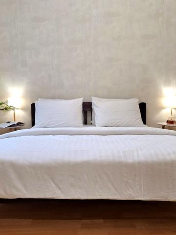 Однокомнатная студия в центре города. Сеть Alex Apartments