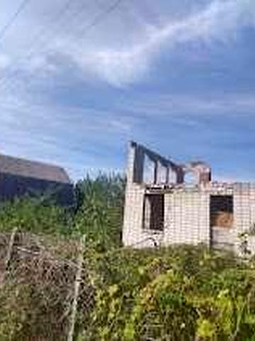 Продам участок под дачу с документами + дом(недострой)