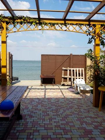 Продается таунхаус в центре Затоки со своим причалом