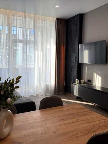 Берестейський просп. (Перемоги), 11 к2