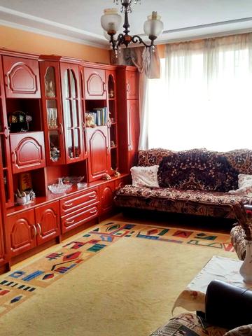 Миру вул., 50
