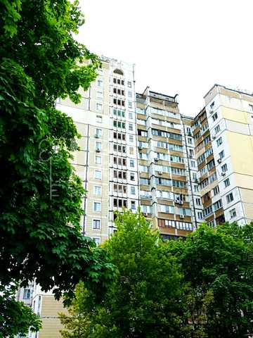 Академіка Єфремова вул. (Командарма Уборевича), 21