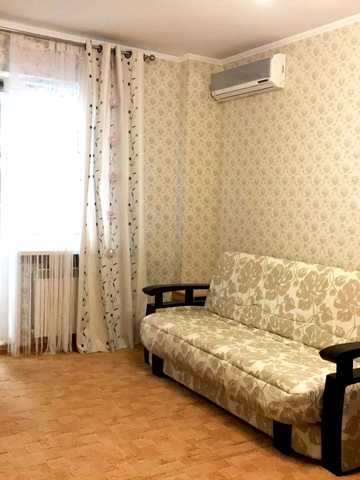 Георгія Гонгадзе просп. (Радянської України), 18-Ж