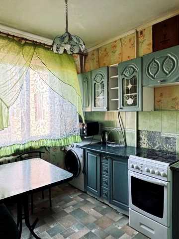 Миколаївське вул., 2