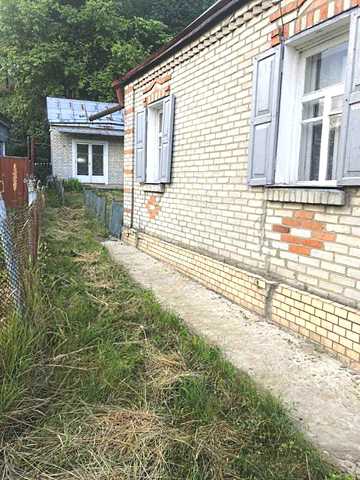 Садова, 12