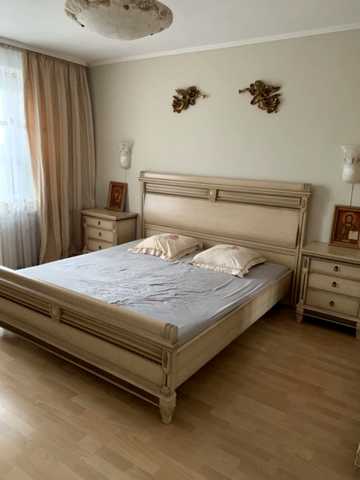 Степана Бандери вул., 5
