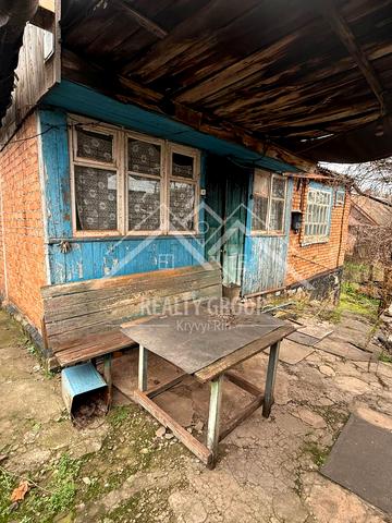 Українська вул., 196