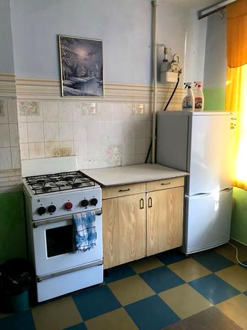 Довженка вул., 16/2