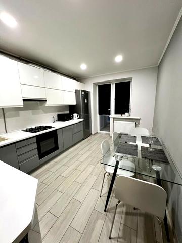 Зарічанська вул., 3/2Б