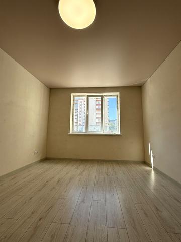 Озерна вул., 4