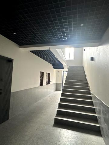 Молодіжний пров., 42