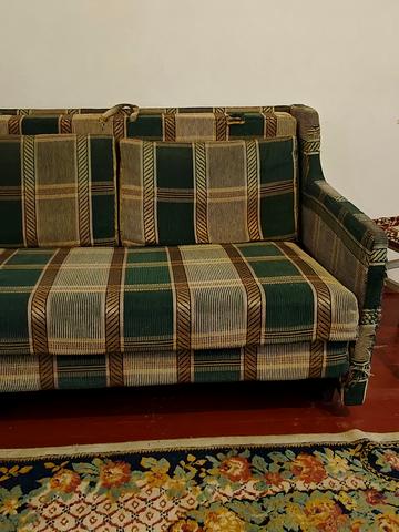 Володимирівська, 9