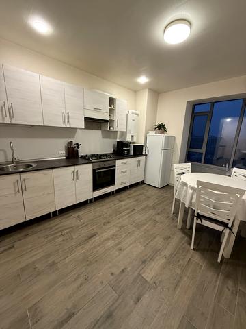 Левка Лукяненка вул. (Василя Жуковського), 16, 18, 20, 24