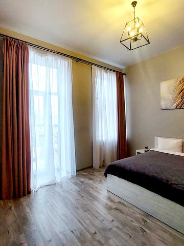 Якова Раппопорта вул., 1