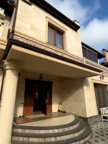 Дача Ковалевського вул., 101А