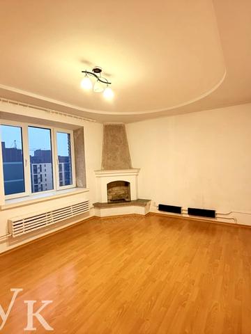 Рівненська вул., 125