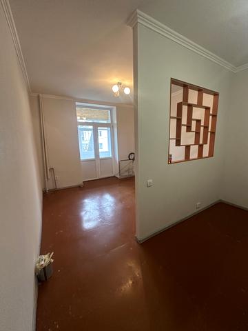 Арсенія Тарковського вул. (Володарського), 34