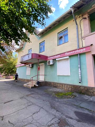 Переяславська вул., 15