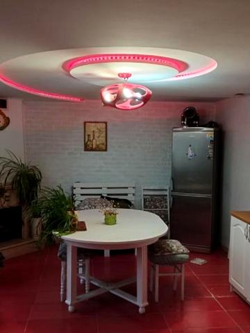 Кордонна вул., 5