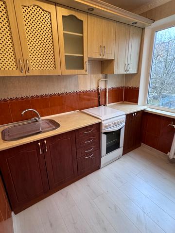 Крошенська вул., 38