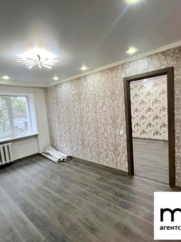 Князя Володимира Великого просп., 81